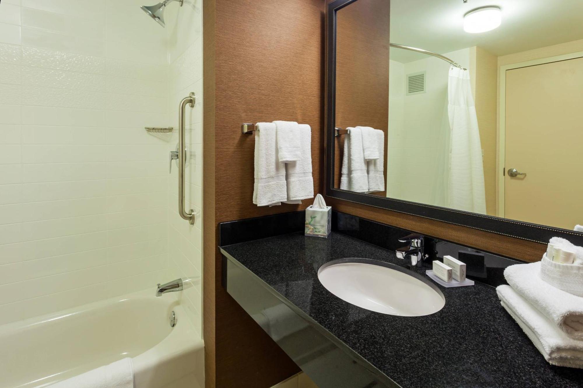 Fairfield Inn And Suites Chicago Downtown-River North Zewnętrze zdjęcie