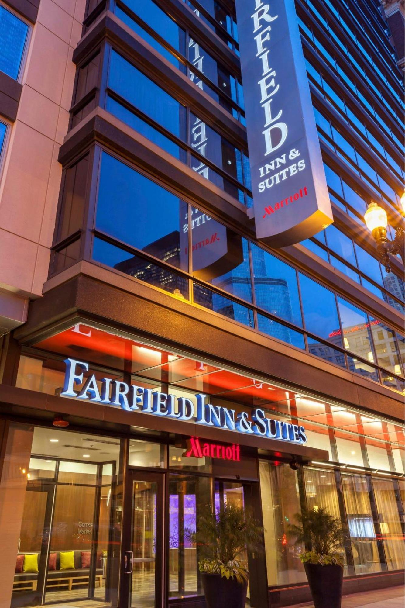 Fairfield Inn And Suites Chicago Downtown-River North Zewnętrze zdjęcie